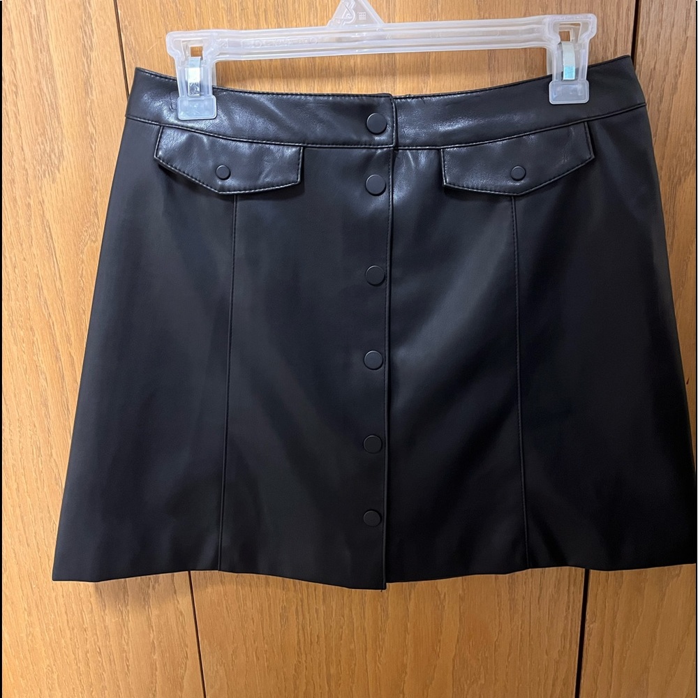 leather skirt